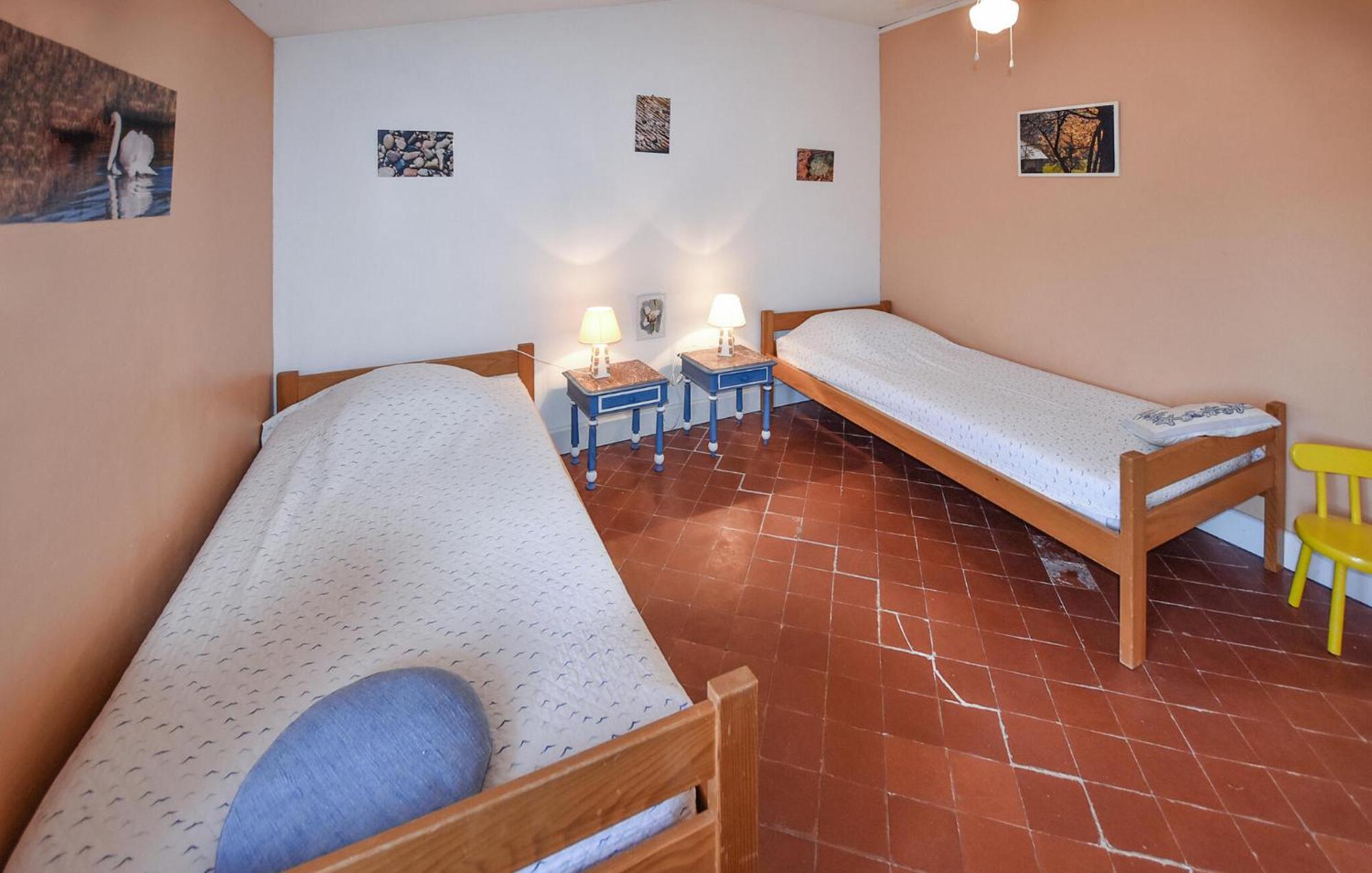 2 Bedroom Gorgeous Home In Villes-Sur-Auzon Kültér fotó