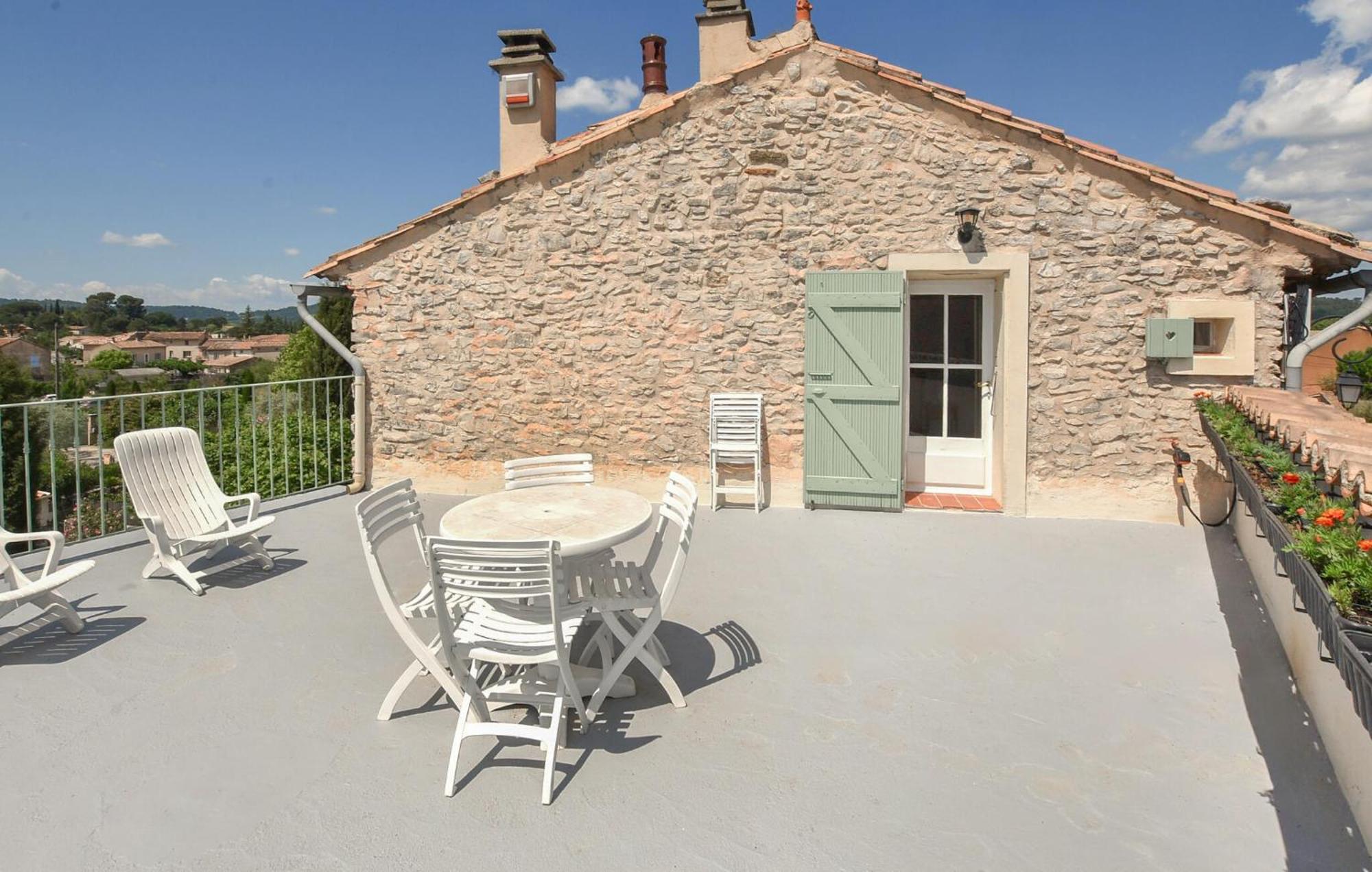 2 Bedroom Gorgeous Home In Villes-Sur-Auzon Kültér fotó